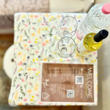 The Cozy Breeze Apartment